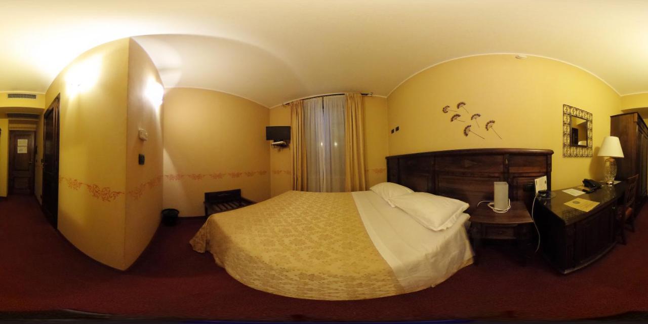 Hotel Damian Park Hotel Delle Magnolie Trofarello Exterior photo