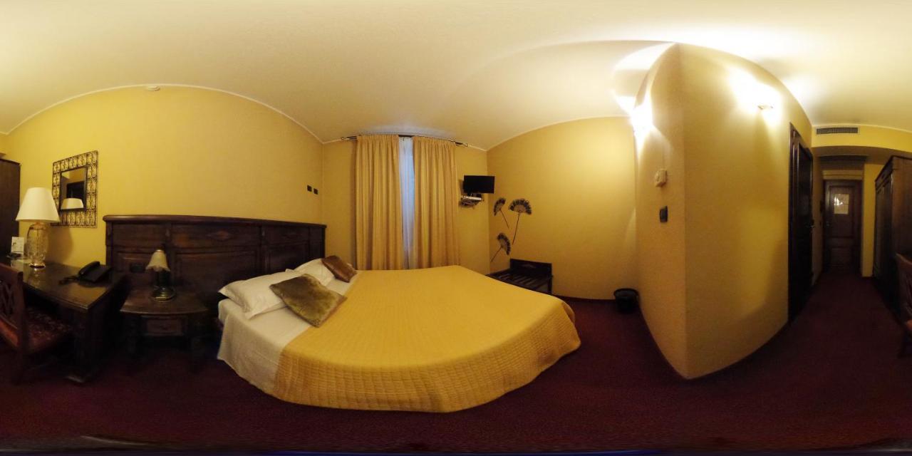 Hotel Damian Park Hotel Delle Magnolie Trofarello Exterior photo