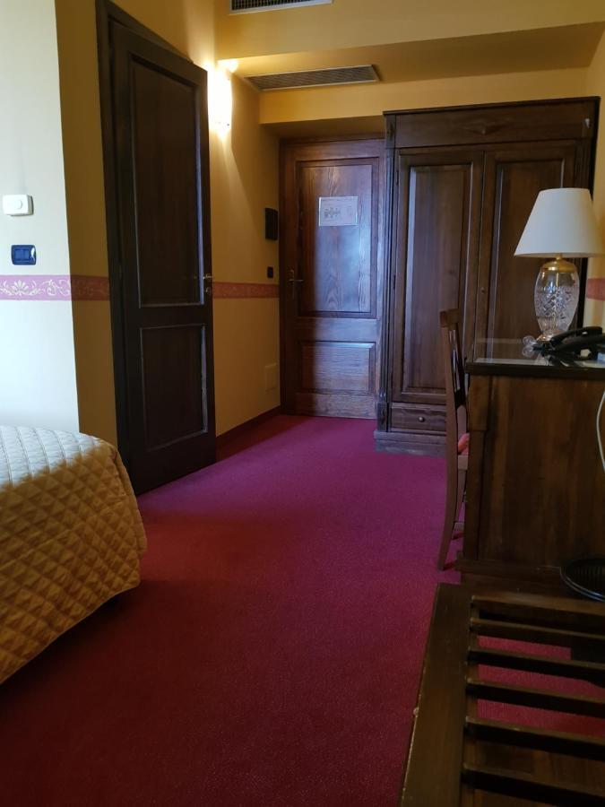 Hotel Damian Park Hotel Delle Magnolie Trofarello Exterior photo